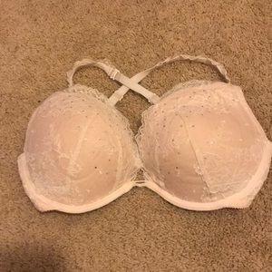 Victoria’s Secret 34DD bra for sale!!